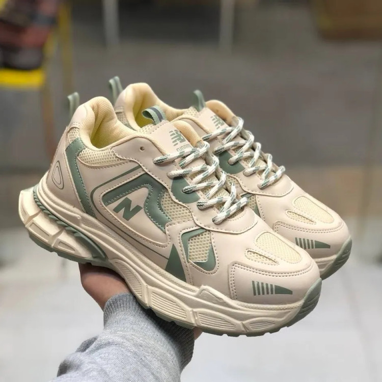 کفش زنانه نیوبالانس لژدار 990 کرم سبز رویه پارچه تنفسی زیره پیو