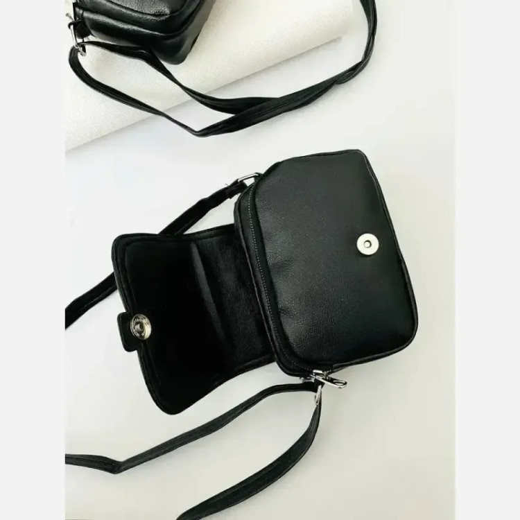 کیف زنانه نیسا جنس شرانگ ریز سه جیب رنگ مشکی