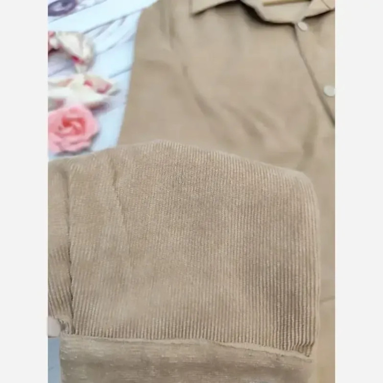 مانتو پاییزه مخمل کبریتی وارداتی جلو دکمه دار سایز بزرگ فری سایز تا 48