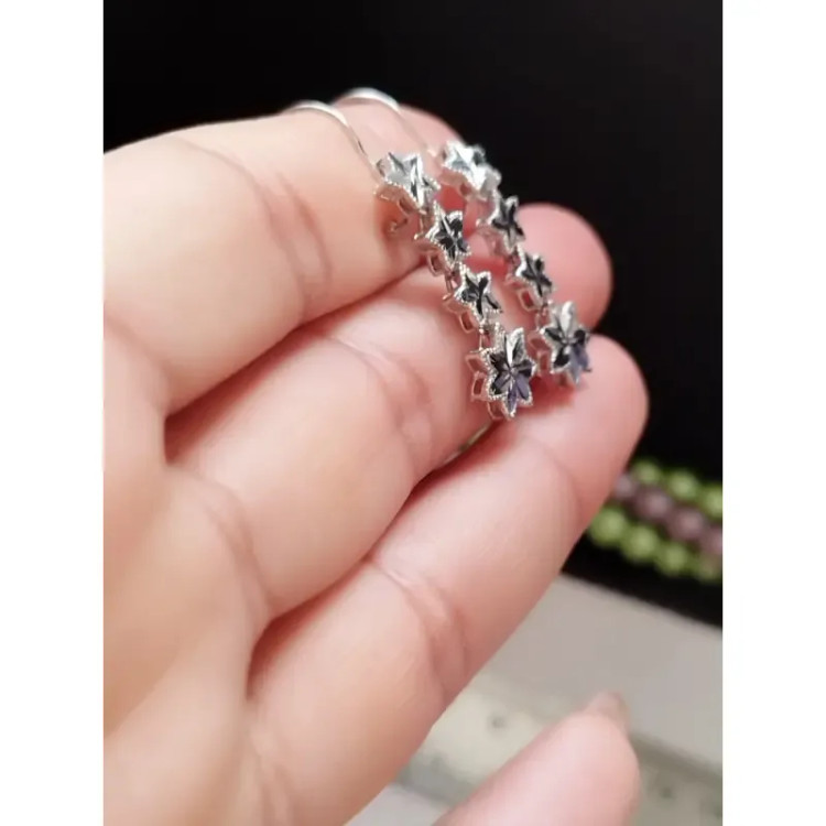 گوشواره نقره آویز عیار 925 با روکش طلا سفید طرح گل